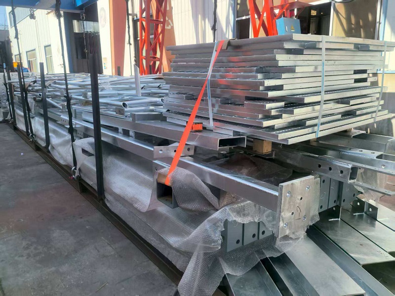 ບັນໄດຂັ້ນໄດເຫຼັກຈະມາຮອດຫມູ່ເກາະ Cayman: ອົງປະກອບຂອງສະຖາປັດຕະຍະກໍາໃຫມ່ເລີ່ມຕົ້ນການເດີນທາງຂ້າມປາຊີຟິກ